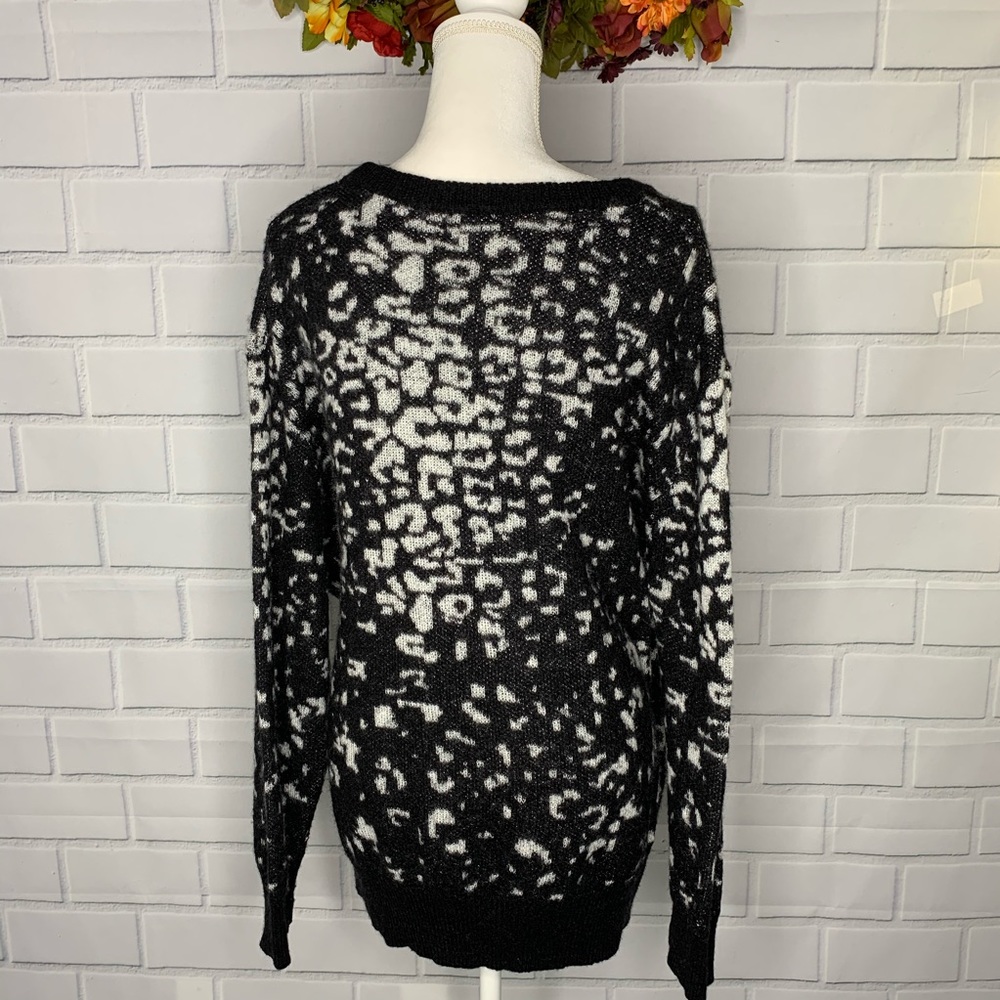 Ava&Viv With Wool Leopard Print B/W Sweater 4x. - image 2